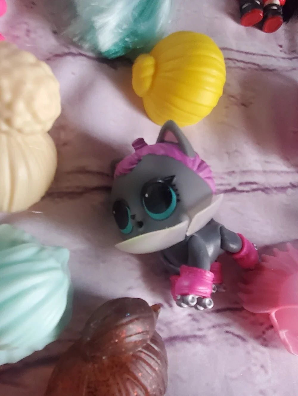 Lol Surprise Dolls Set Plus Accessories Please See Pictures